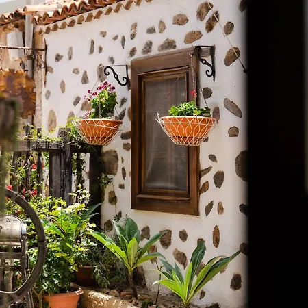 Tajona & Granero Country house Costa Adeje (Tenerife)